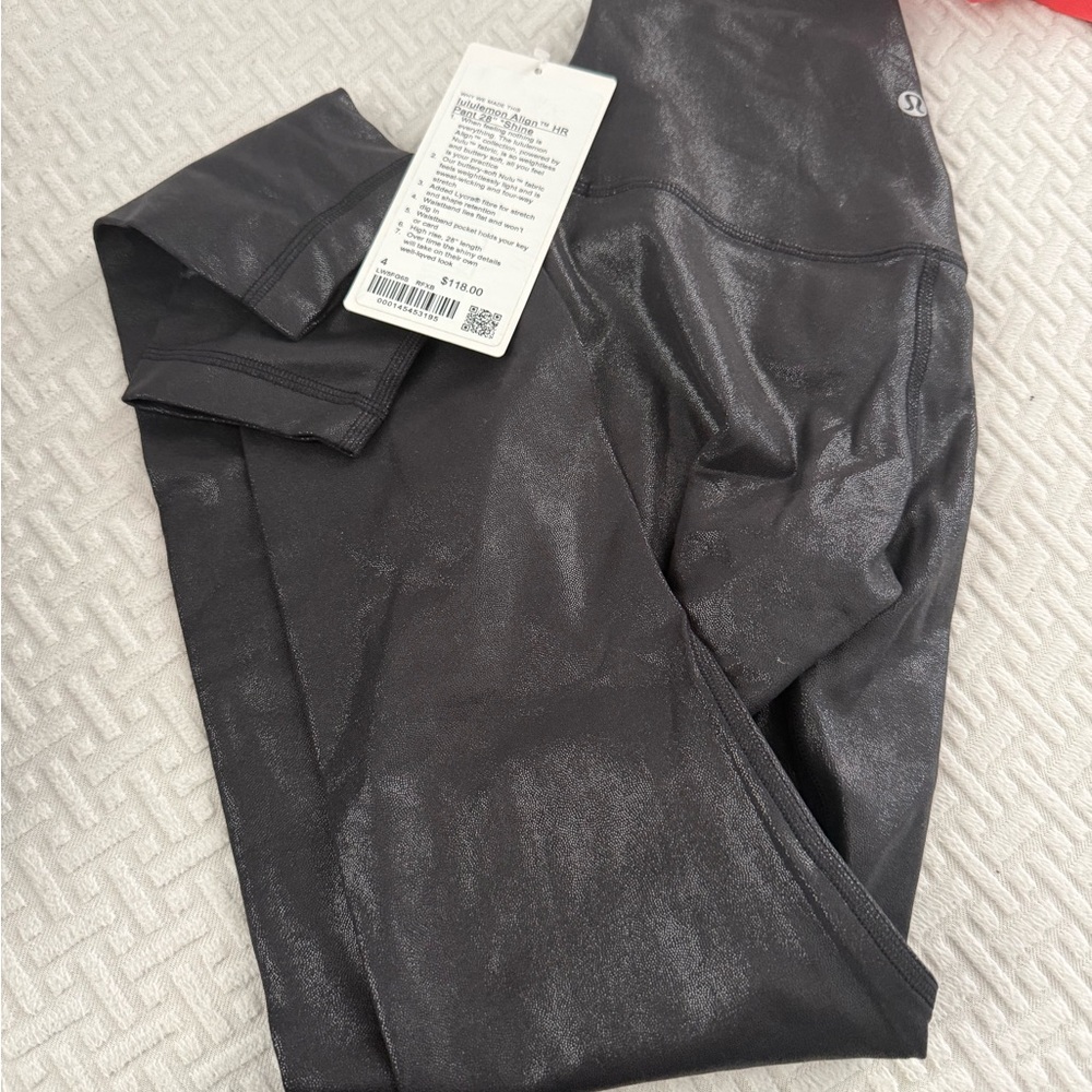 Lululemon align 28 Black shiny Leggings